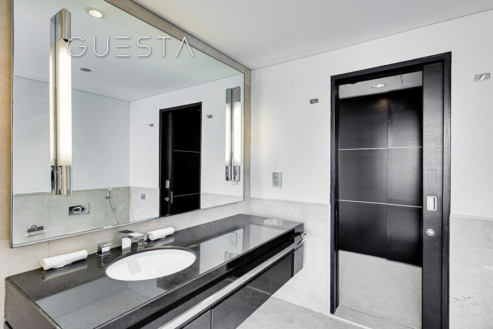 Апартаменти Marina Mall Apartments, Marina *
